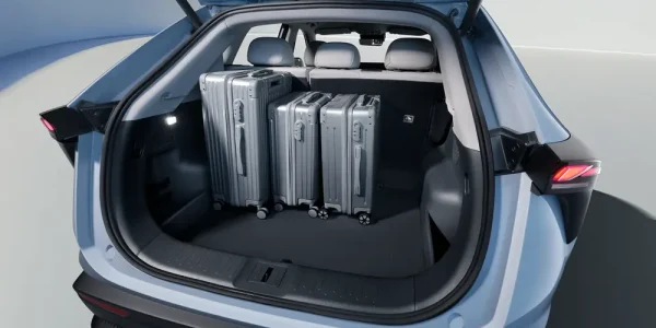 jmev-ewind-boot-space-luggage-capacity